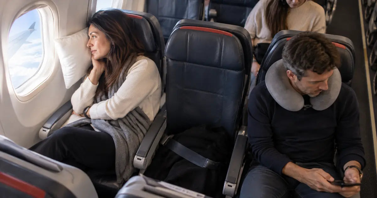 Window vs Aisle Seat: Choosing a Travel Pillow for Your Seat