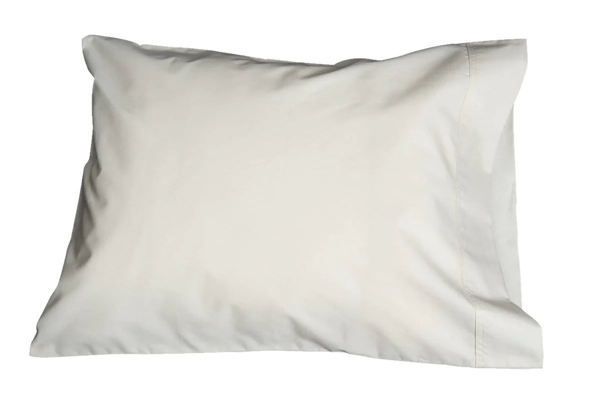 Lightweight inflatable pillow